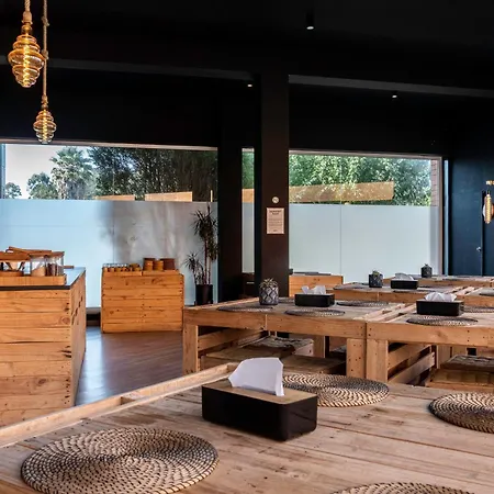 Hostel Golden Waves Surf And Yoga Furadouro *