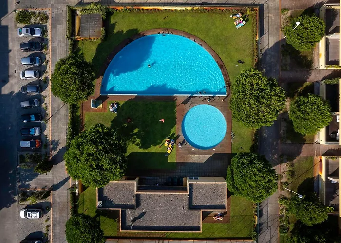 Golden Waves Surf And Yoga Furadouro