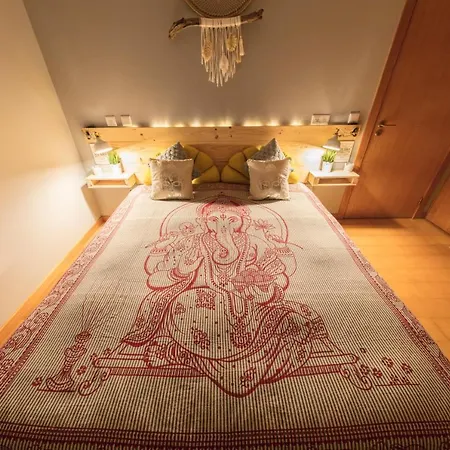 Couette-café Golden Waves Surf And Yoga Lodge *