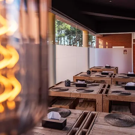 Golden Waves Surf And Yoga Furadouro Hostel