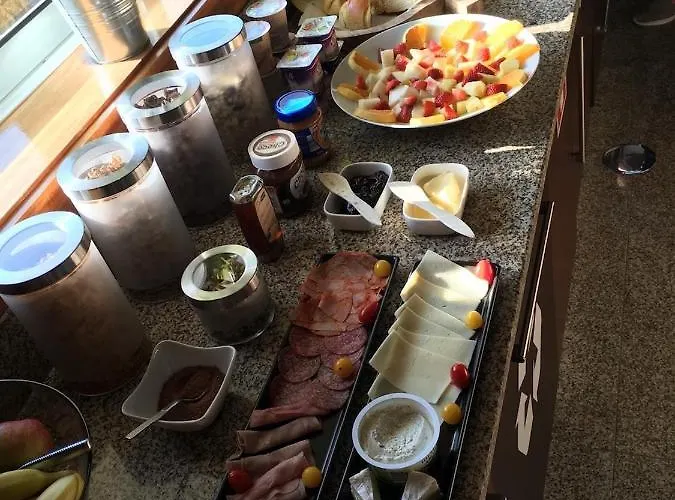 Golden Waves Surf And Yoga Furadouro